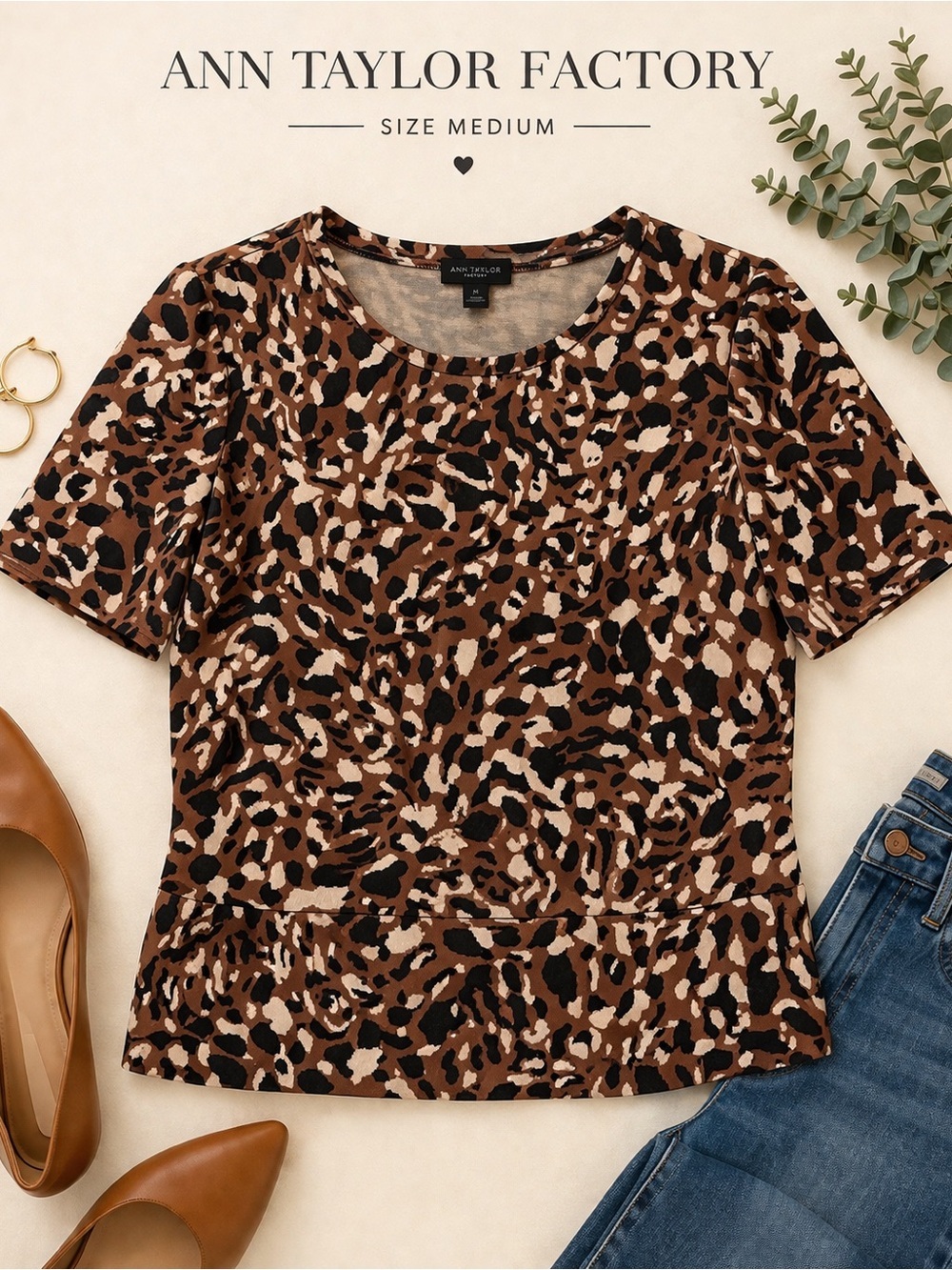 Ann Taylor Factory Leopard Print Short Sleeve Top Size Medium